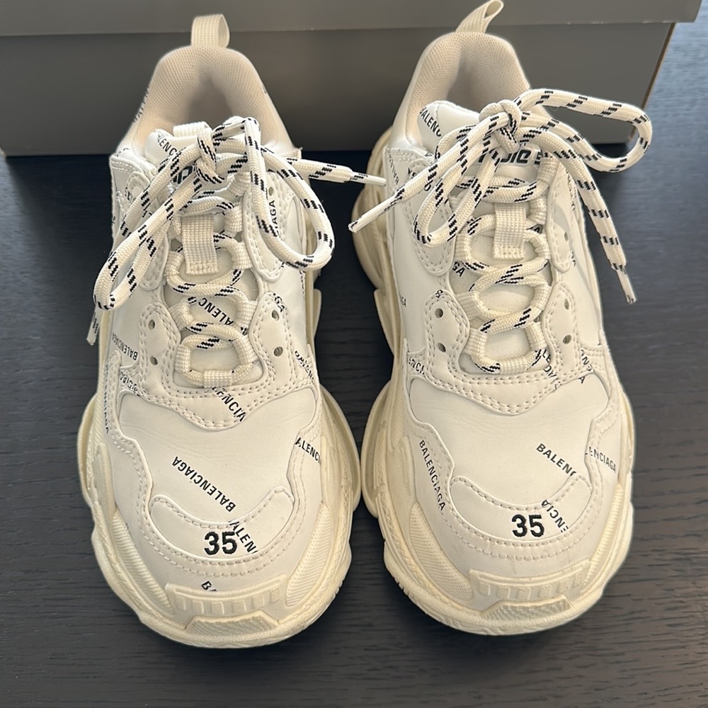 WOMEN'S TRIPLE S SNEAKER ALLOVER LOGO IN WHITE/BLACK - Picture 2 of 10